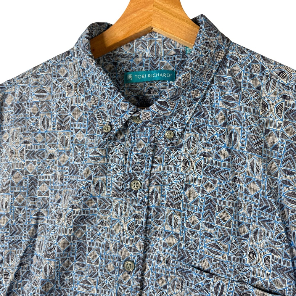 Tori Richard Mens Medium Blue Geometric Tribal Print Nylon Spandex Aloha Shirt